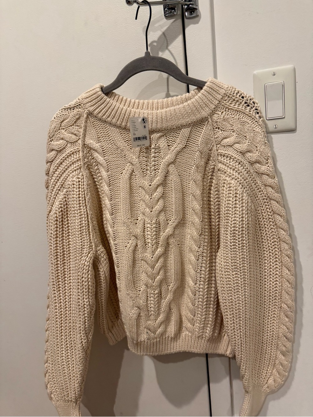 Free People Cream Cable Knit Women's Sweater - Cozy Chunky Pullover